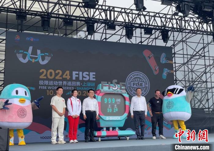 奥运冠军邓雅文以金牌为桥梁推动中国自由式小