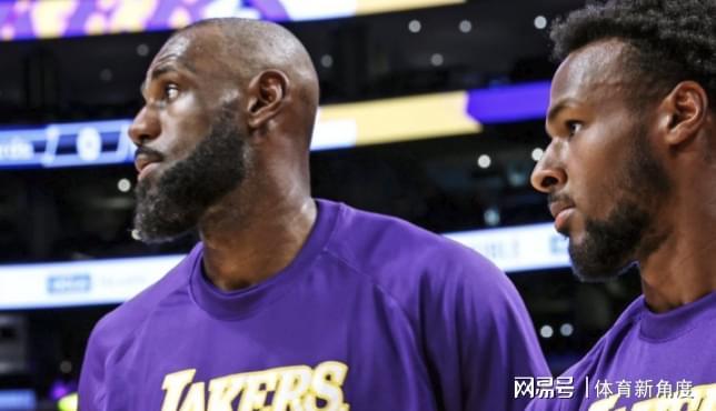 詹姆斯季后赛19次登场追平历史纪录 布朗尼首入