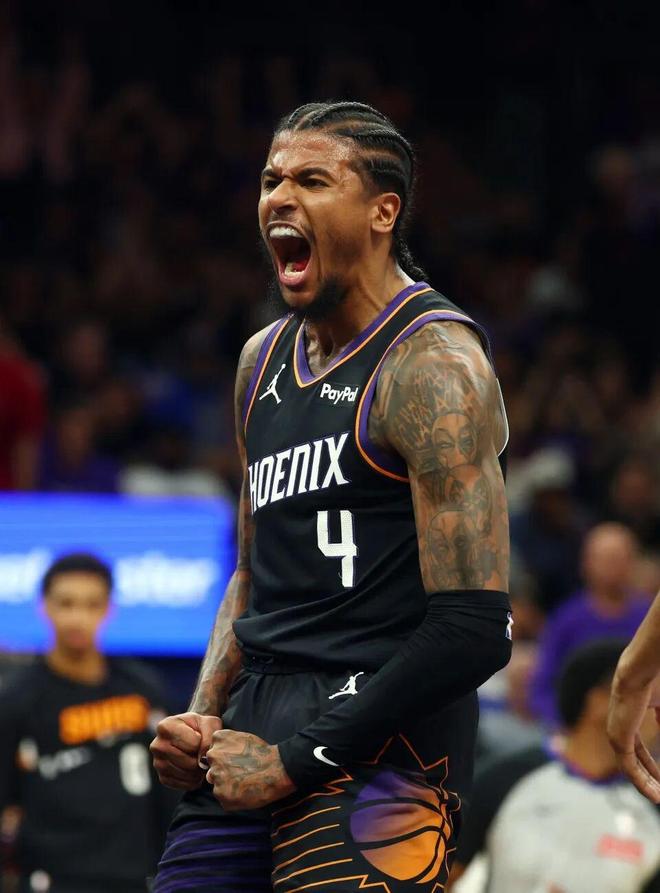 太阳力克勇士锁定季后赛席位 杰伦·格林狂砍3