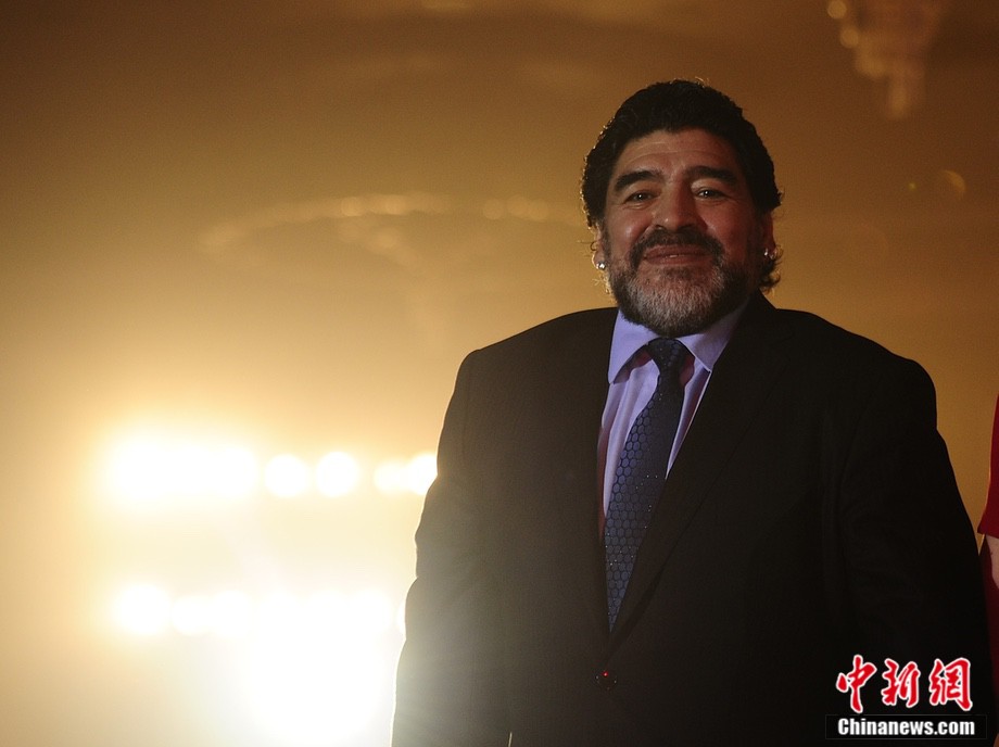 阿根廷法院取消马拉多纳医疗团队审判 案件将重